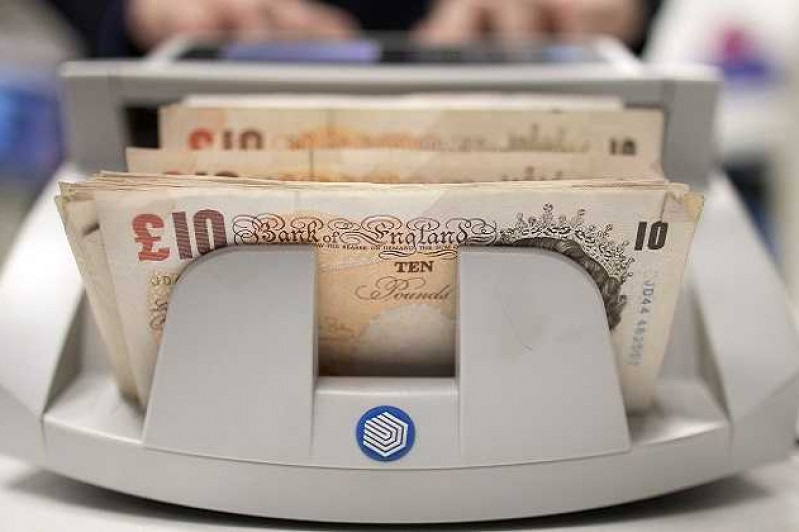 El Banco de Inglaterra lo admite: el dinero es solo un reconocimiento de deuda y los bancos se están forrando