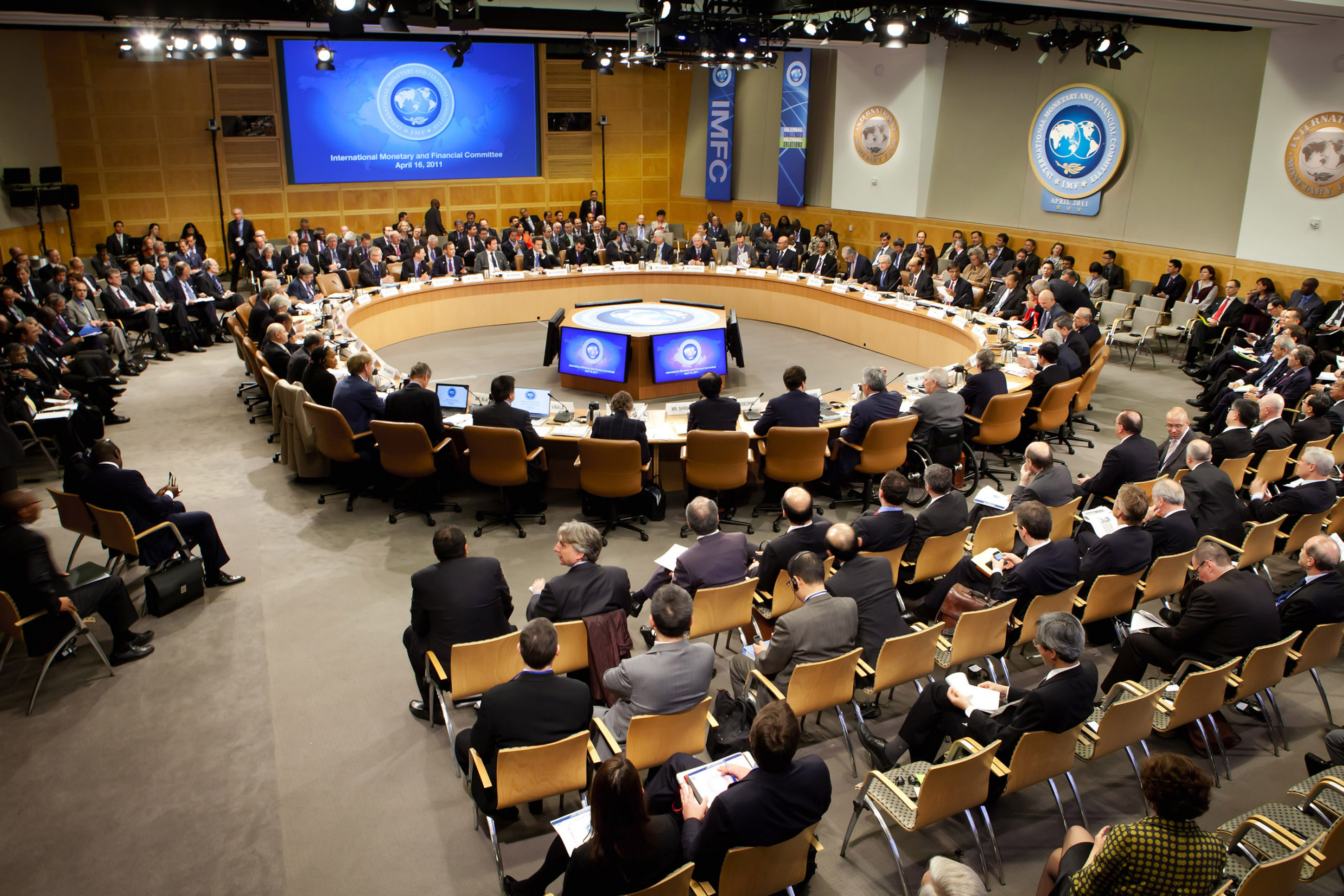 ¿La recesión y la crisis financiera retornan a la economía mundial?