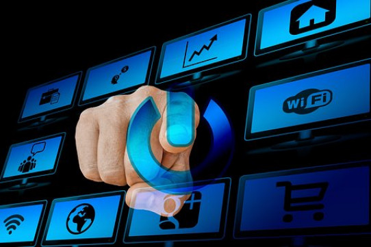 ​¿Qué son las tecnologías exponenciales y cómo impactan a la sociedad moderna y a la ciberseguridad?