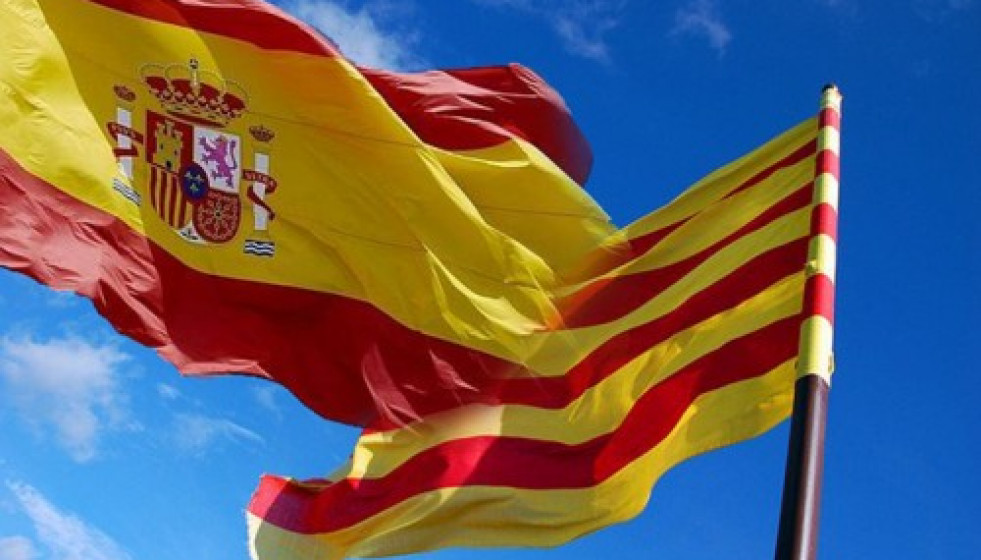 Banderas española catalana