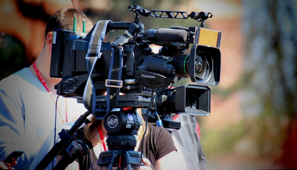 Medios cámara televisión