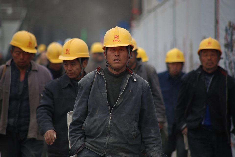 Trabajadores chinos