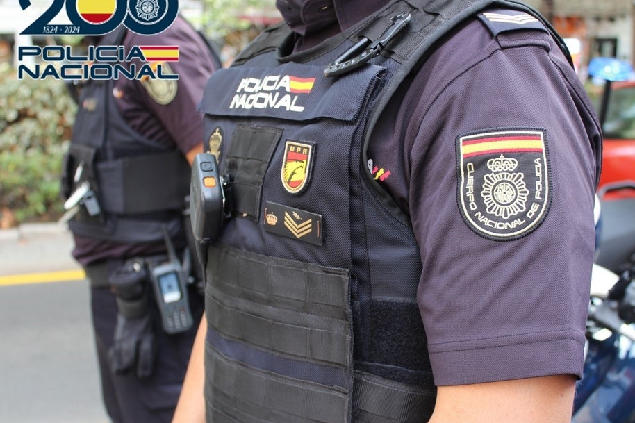 Tres policias nacionais feridos na Coruña durante unha intervención por un roubo con violencia