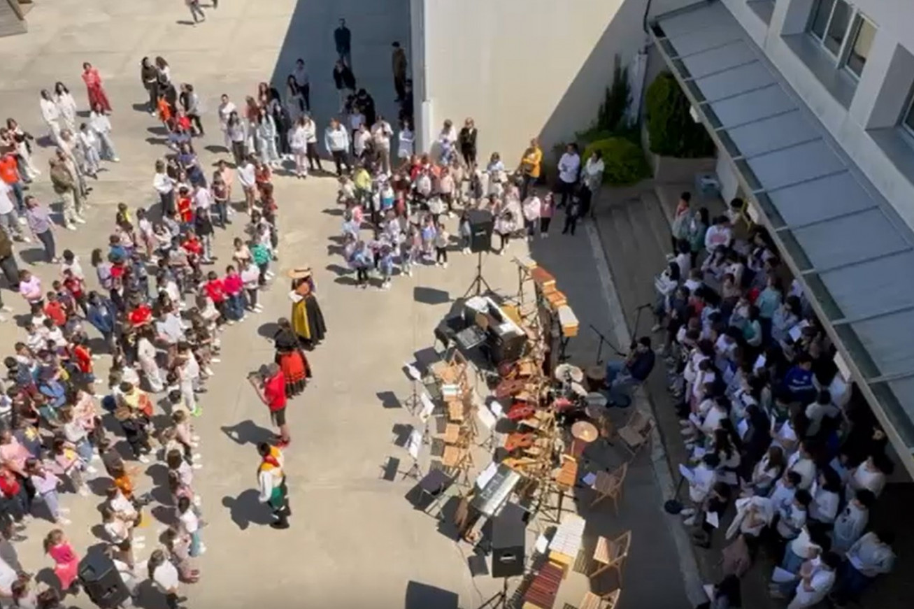 Garda Civil investiga un posible caso de acoso escolar nun colexio de Baiona, o Cova Terreira