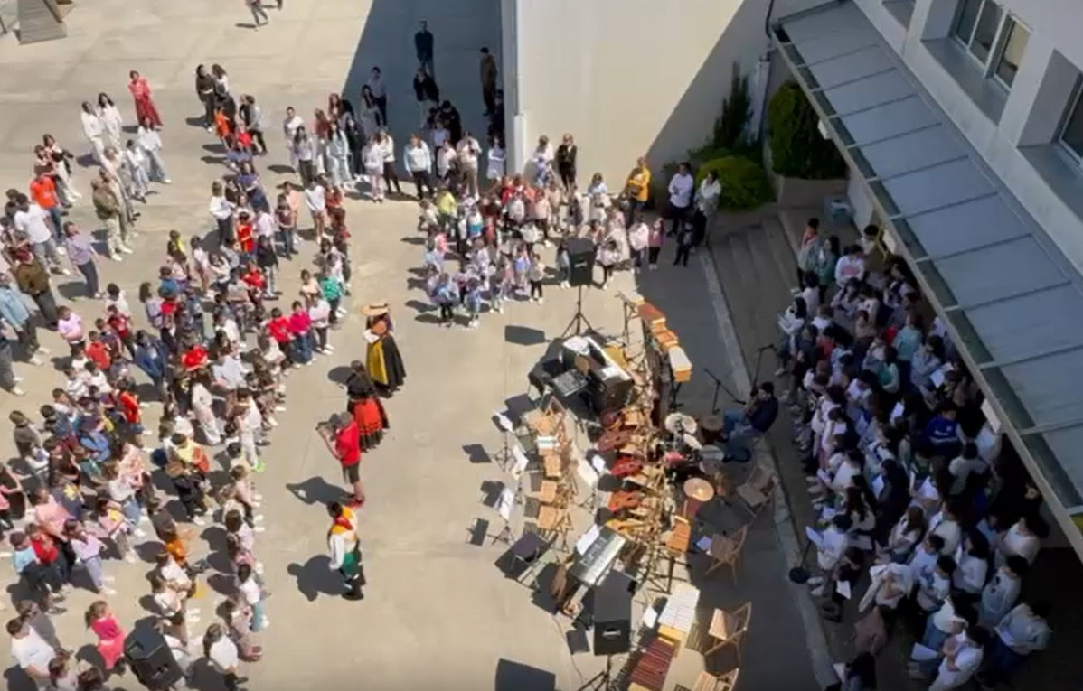 Acto en el CPI Cova Terreu00f1a