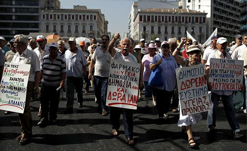 PENSIONISTAS GRIEGOS